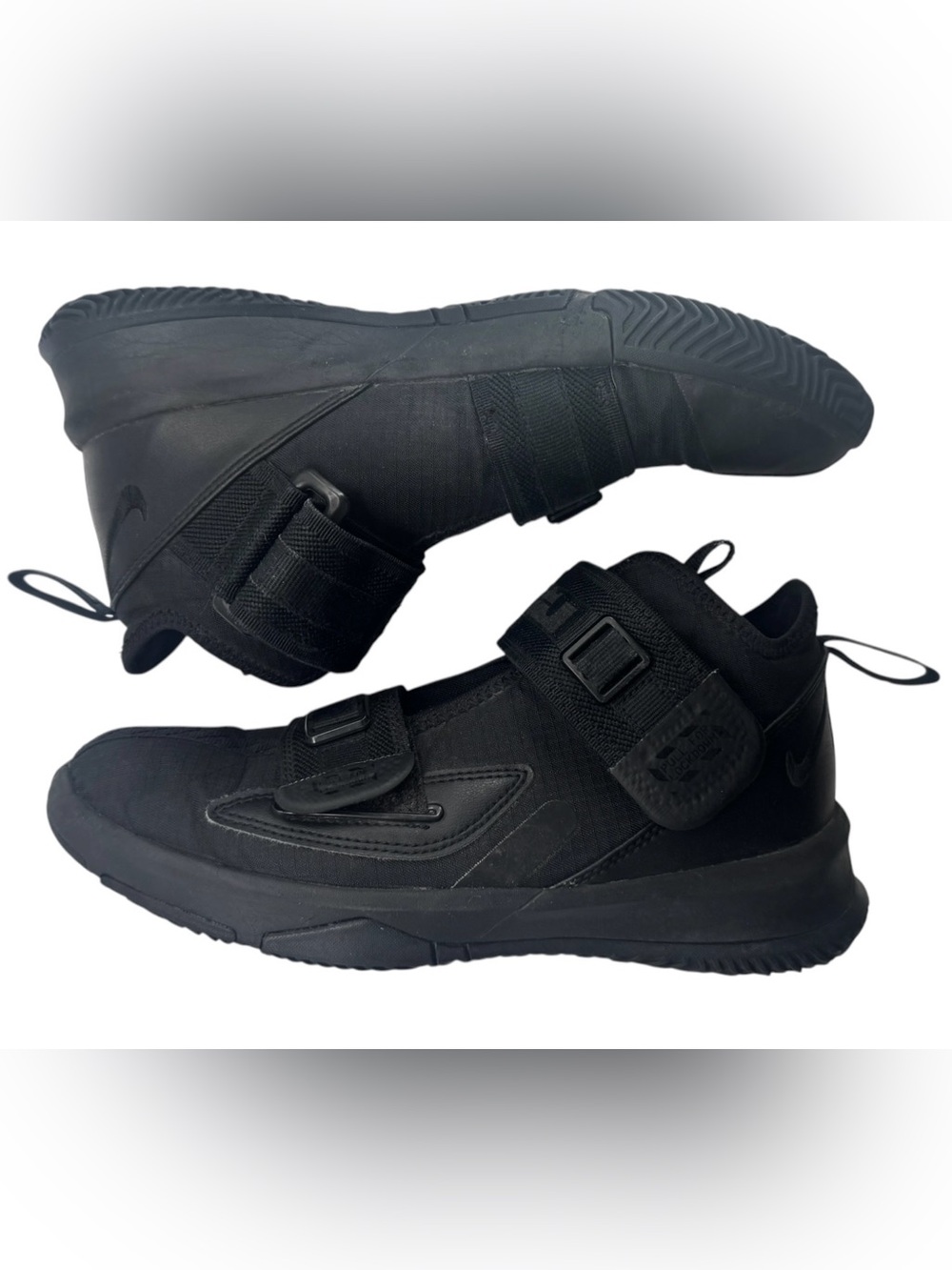 Nike LeBron Soldier 13 XIII SFG Triple Black Sneakers Kids Size 5Y